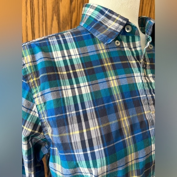 American Eagle outfitters athletic fit plaid colored button down shirt - Picture 9 of 12
